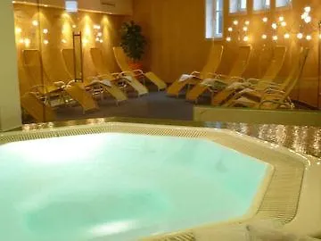 Hotel Alpinpark Innsbruck 4*,